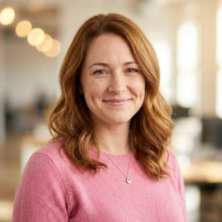 Emily Watson, test prod Customer Support Head